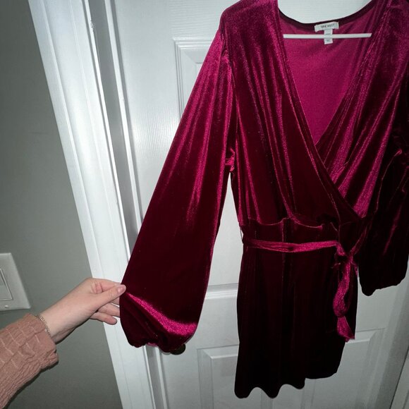 Nine West Velvet Tie Waist Long Sleeve Dress - Picture 2 of 4